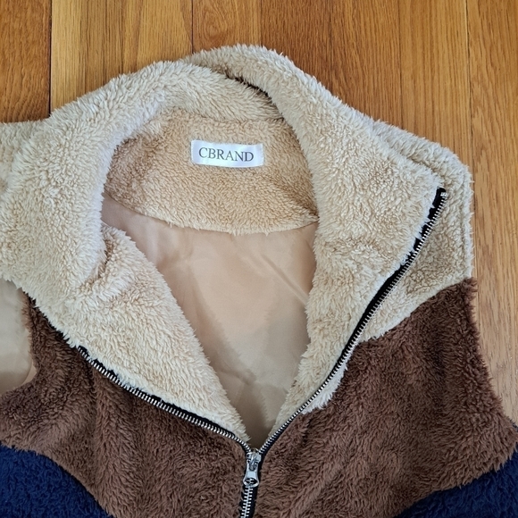 C Brand Women's Large Full Zip Fuzzy Vest Pockets Blue Brown Beige Colorblock - Picture 4 of 10
